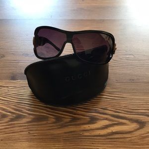 Black Gucci sunglasses